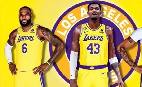 Lakers giành được Ayton, trận 